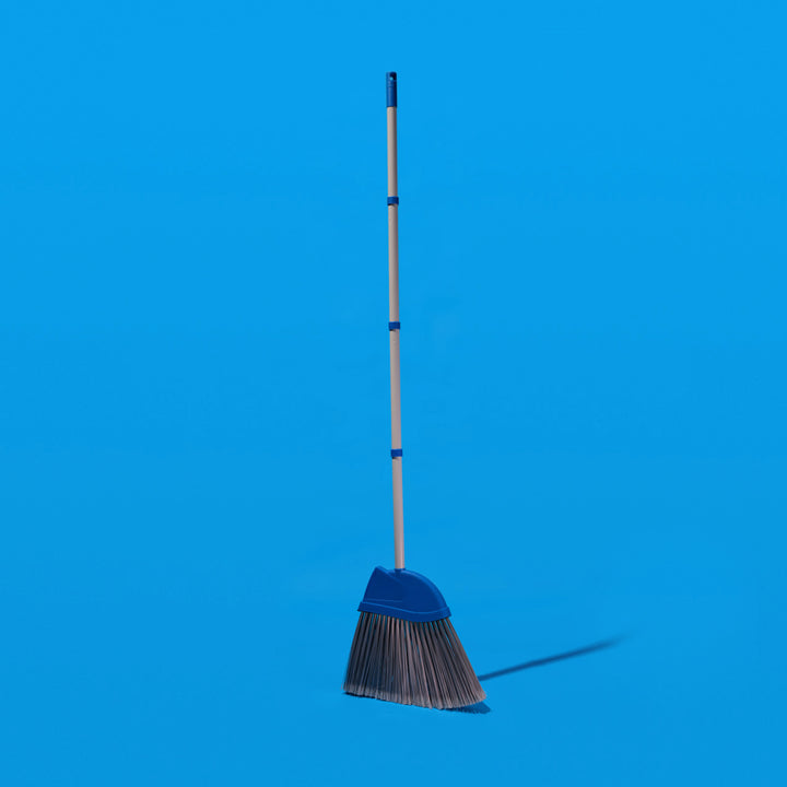 Angle Broom, 9.25" Wide head w/ 4 piece handle